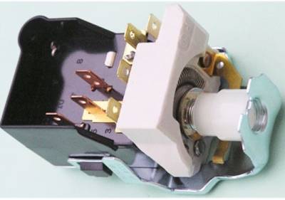 HEADLIGHT SWITCH - GM733