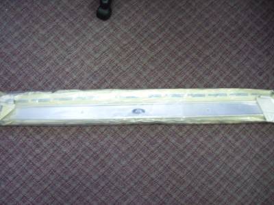 1965-70 CHEVY PASSENGER IMPALA DOOR SILL PLATES GM04474767 / GM04474766