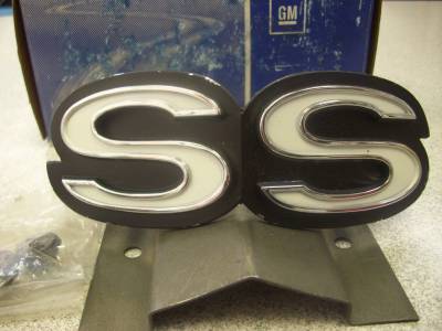 CAMARO SS EMBLEM GM#3981921