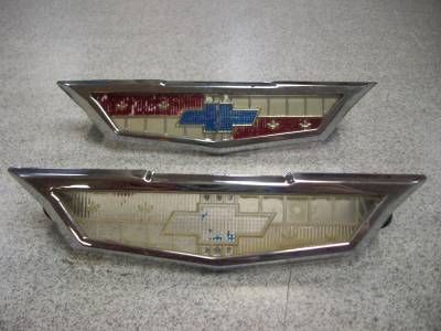 1961 CHEVY IMPALA TRUNK EMBLEM - USED