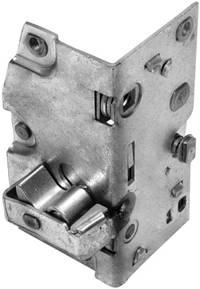 DOOR LATCH