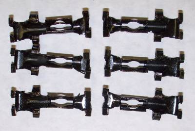 REAR PEAK MOLDING CLIPS