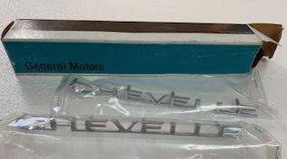 1964 CHEVELLE EMBLEM, 1964 FENDER EMBLEM, GM 3849498