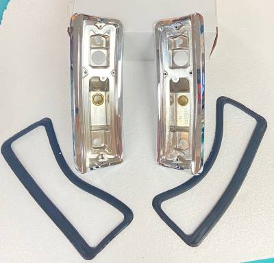TAIL LIGHT BEZELS WITH SEALS