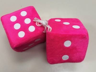 FUZZY DICE - PINK
