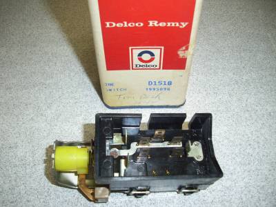 DELCO REMY LIGHT SWITCH ASSEMBLY - NOS