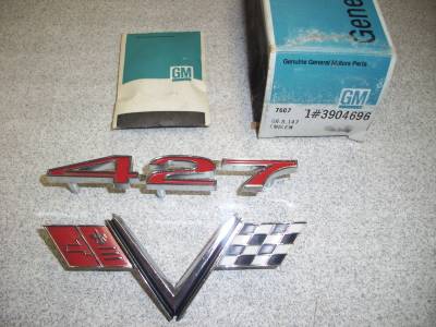 1967 IMPALA SS 427 FENDER EMBLEM & FLAGS - NOS