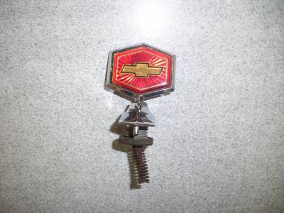 1980-87 CHEVELLE MALIBU/ EL CAMINO HOOD EMBLEM / ORNAMENT - USED