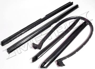 ROOF RAIL WEATHERSTRIP  - CONVERTIBLE