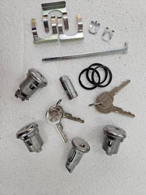LOCK SET - IGNITION DOOR GLOVE & TRUNK - Image 2