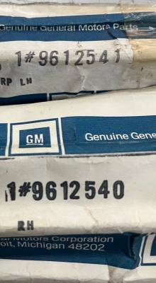 70-81 Camaro/Firebird Outer Window Felts with Special Molding-NOS - Image 2