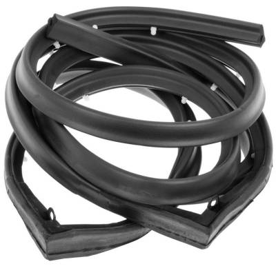 LOWER TAIL GATE WEATHERSTRIP WITH  MOLDED ENDS